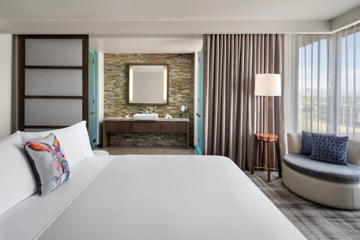 W Scottsdale - image 7