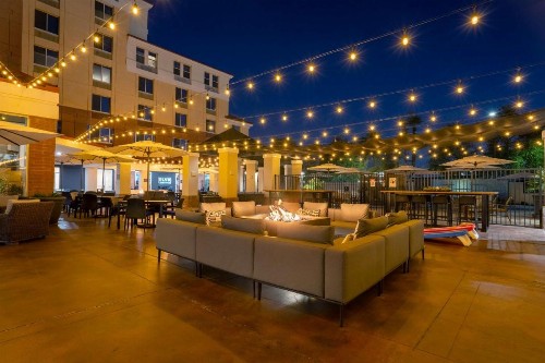 Hilton Garden Inn Scottsdale Old Town - image 10