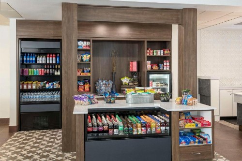 Hilton Garden Inn Scottsdale North/Perimeter Center - image 11