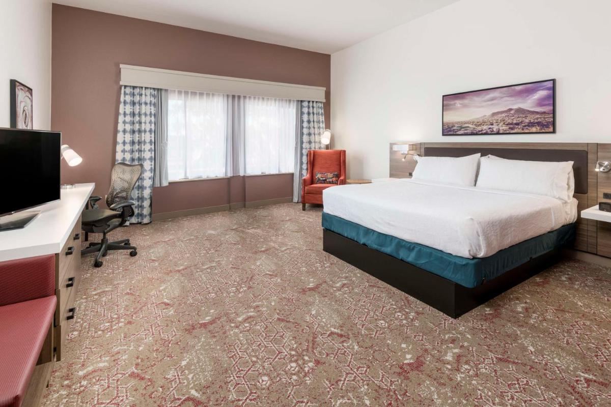 Hilton Garden Inn Scottsdale North/Perimeter Center - image 2