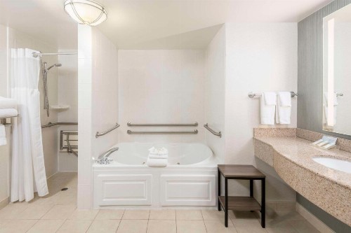 Hilton Garden Inn Scottsdale North/Perimeter Center - image 7