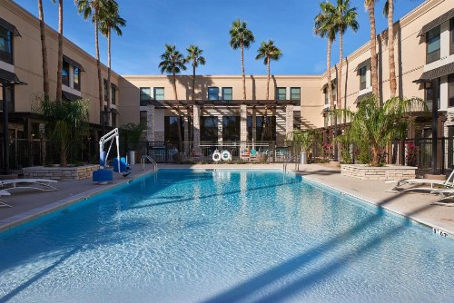 Hampton Inn & Suites Scottsdale On Shea Blvd - image 15