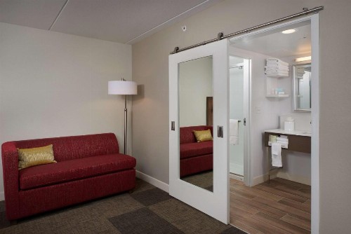 Hampton Inn & Suites Scottsdale On Shea Blvd - image 40