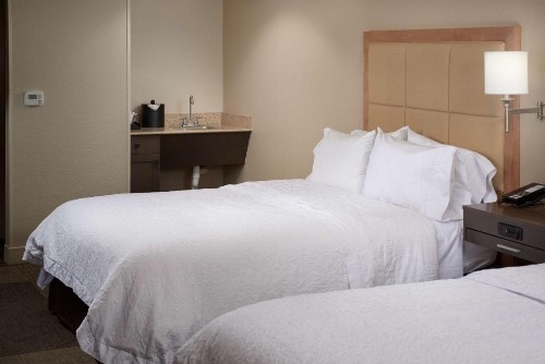 Hampton Inn & Suites Phoenix/Scottsdale - image 15
