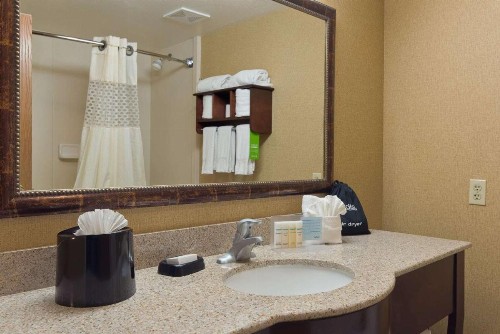 Hampton Inn & Suites Phoenix/Scottsdale - image 21