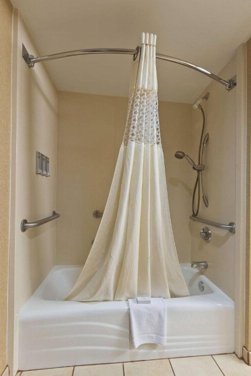 Hampton Inn & Suites Phoenix/Scottsdale - image 24