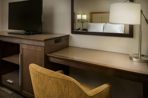 Hampton Inn & Suites Phoenix/Scottsdale - image 29