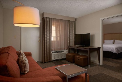 Hampton Inn & Suites Phoenix/Scottsdale - image 33