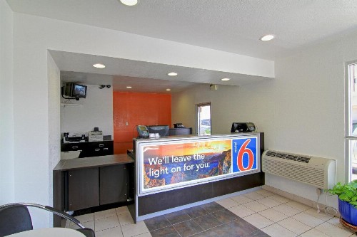 Motel 6-Scottsdale AZ - image 17
