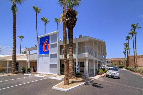 Motel 6-Scottsdale AZ - image 2