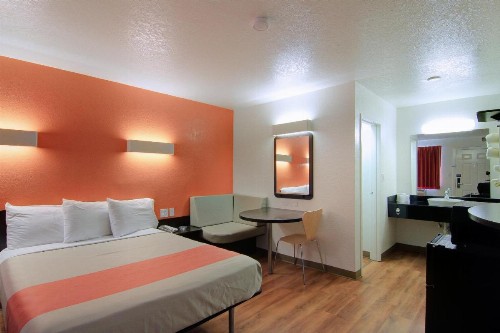 Motel 6-Scottsdale AZ - image 22