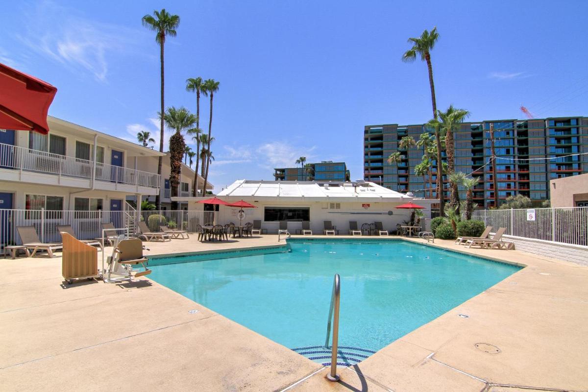 Motel 6-Scottsdale AZ - image 7