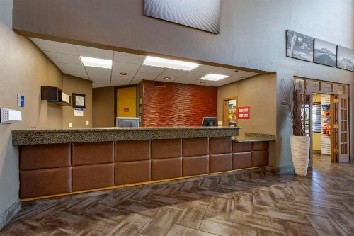 Best Western Plus Scottsdale Thunderbird Suites - image 10
