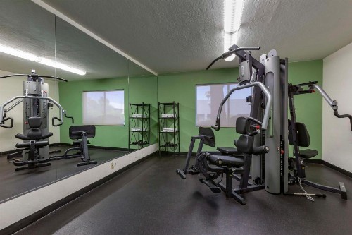 Best Western Plus Scottsdale Thunderbird Suites - image 33