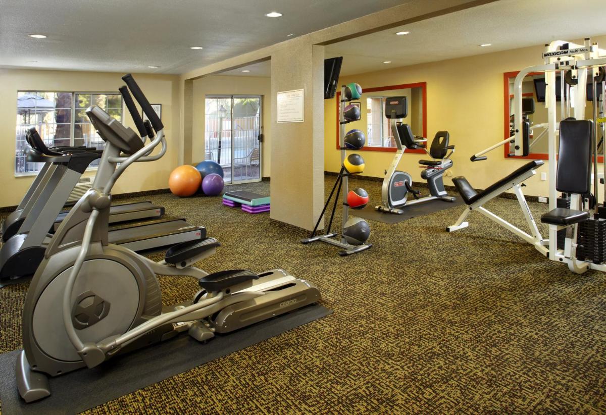 Holiday Inn Express Hotel & Suites Scottsdale - Old Town an IHG Hotel - image 4