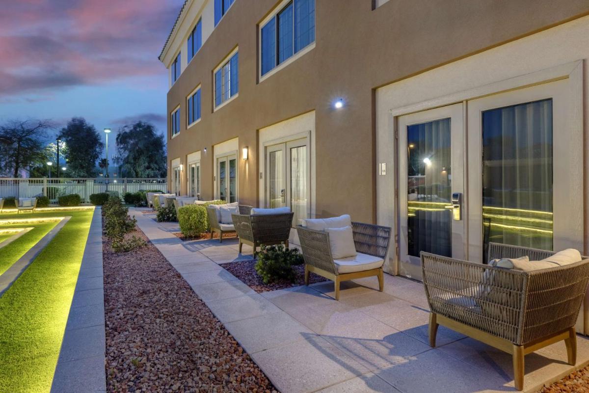 Aiden by Best Western @ Scottsdale North - image 7