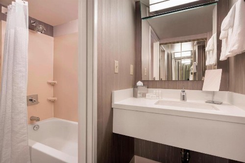 Courtyard by Marriott Scottsdale Old Town - image 18