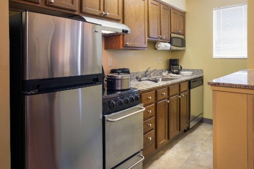 Sonesta Simply Suites Scottsdale North - image 9
