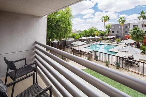 Courtyard Scottsdale North - image 20