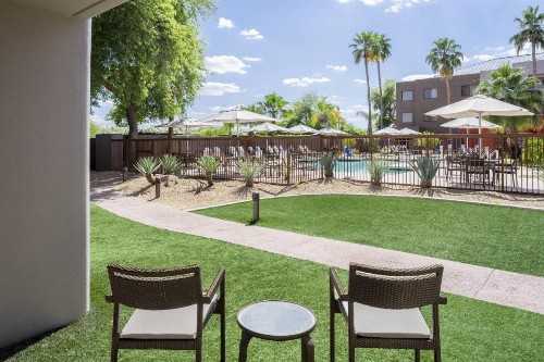 Courtyard Scottsdale North - image 4