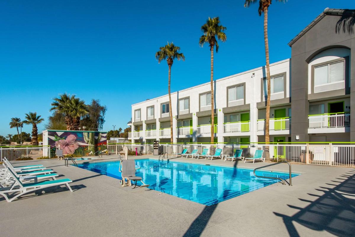 SureStay Plus Hotel by Best Western Scottsdale North - main image