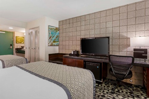 Best Western Plus Sundial - image 14