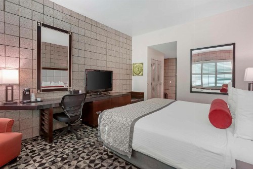 Best Western Plus Sundial - image 20