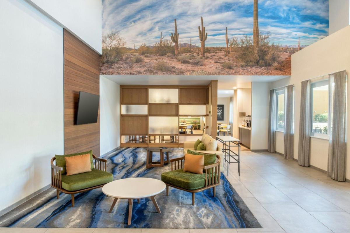 Comfort Suites Old Town - main image