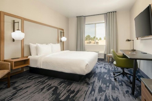 Comfort Suites Old Town - image 24
