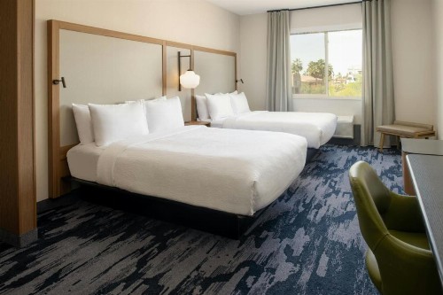 Comfort Suites Old Town - image 35
