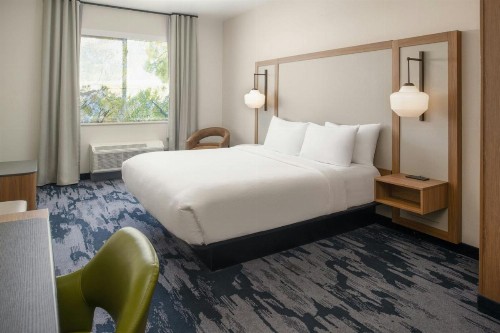 Comfort Suites Old Town - image 37