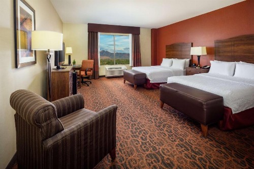 Hampton Inn & Suites Scottsdale Riverwalk - image 10