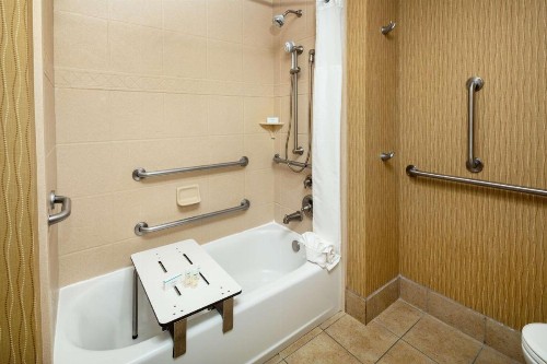Hampton Inn & Suites Scottsdale Riverwalk - image 29