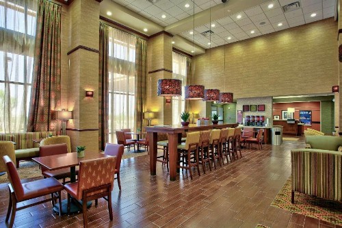 Hampton Inn & Suites Scottsdale Riverwalk - image 3