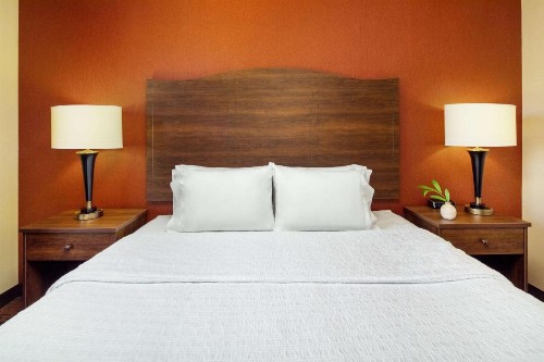 Hampton Inn & Suites Scottsdale Riverwalk - image 37