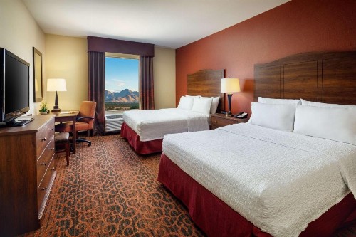 Hampton Inn & Suites Scottsdale Riverwalk - image 39