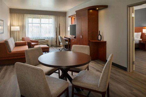 Courtyard by Marriott Scottsdale Salt River - image 12