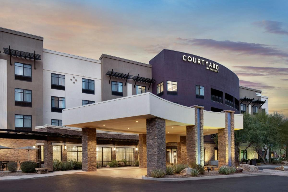 Courtyard by Marriott Scottsdale Salt River - image 2