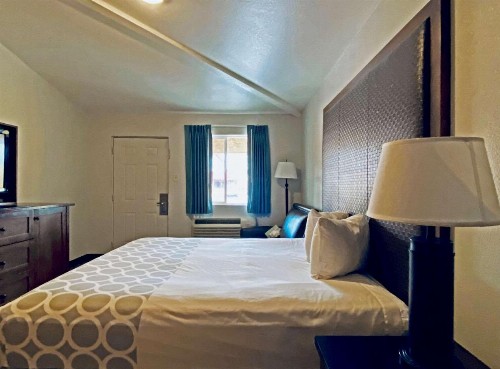 Rodeway Inn Old Town Scottsdale - image 12