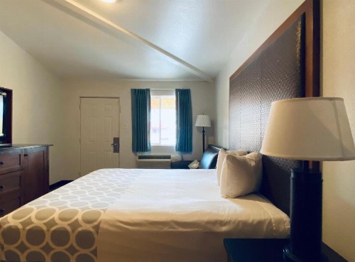Rodeway Inn Old Town Scottsdale - image 27