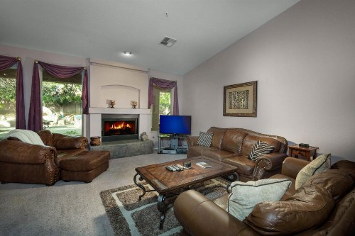 Grayhawk Estate - image 12