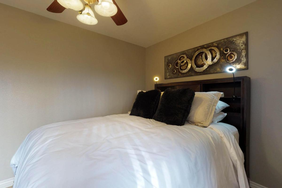 Deer Valley Escape - image 6