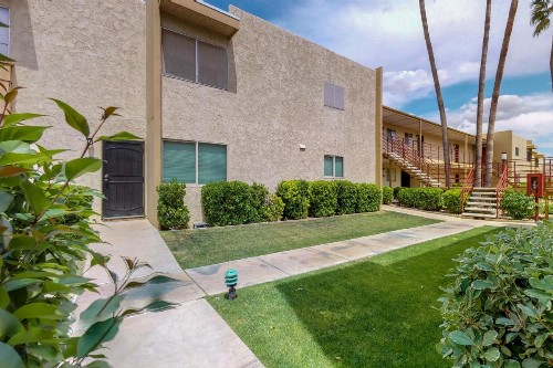 2 Bed 2 Bath Vacation home in Scottsdale - image 12