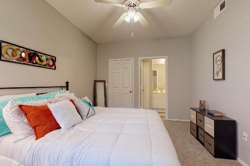 Sahuaro Condos - image 2
