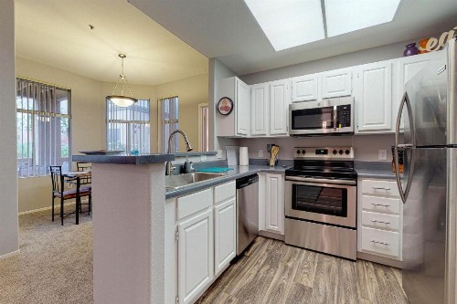 Sahuaro Condos - image 8