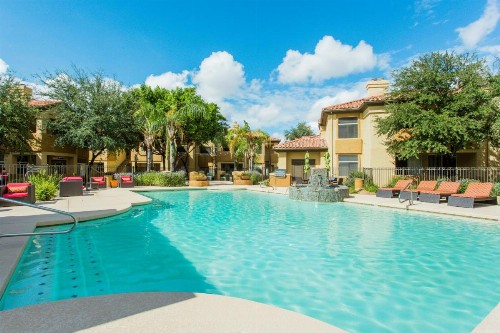 Mayo 2 miles - Kierland & Scottsdale Quarter 3 miles -Hulu Live TV-24 Hour Pool - image 4