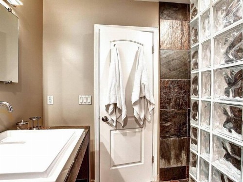 Kierland Villa · North Scottsdale Home w/Pool~Walk to Kierland Area - image 6