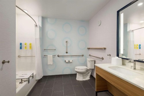 Tru By Hilton Scottsdale North - image 3