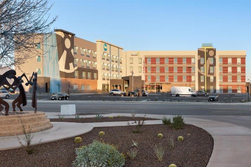 Tru By Hilton Scottsdale North - image 7