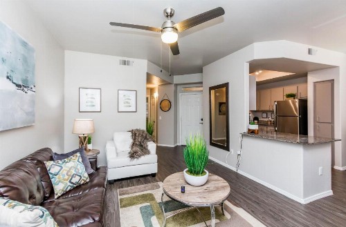 Mayo 2 miles-Hulu Live TV - 3 bedroom King-Close to Kierland and TPC with Parking - image 11